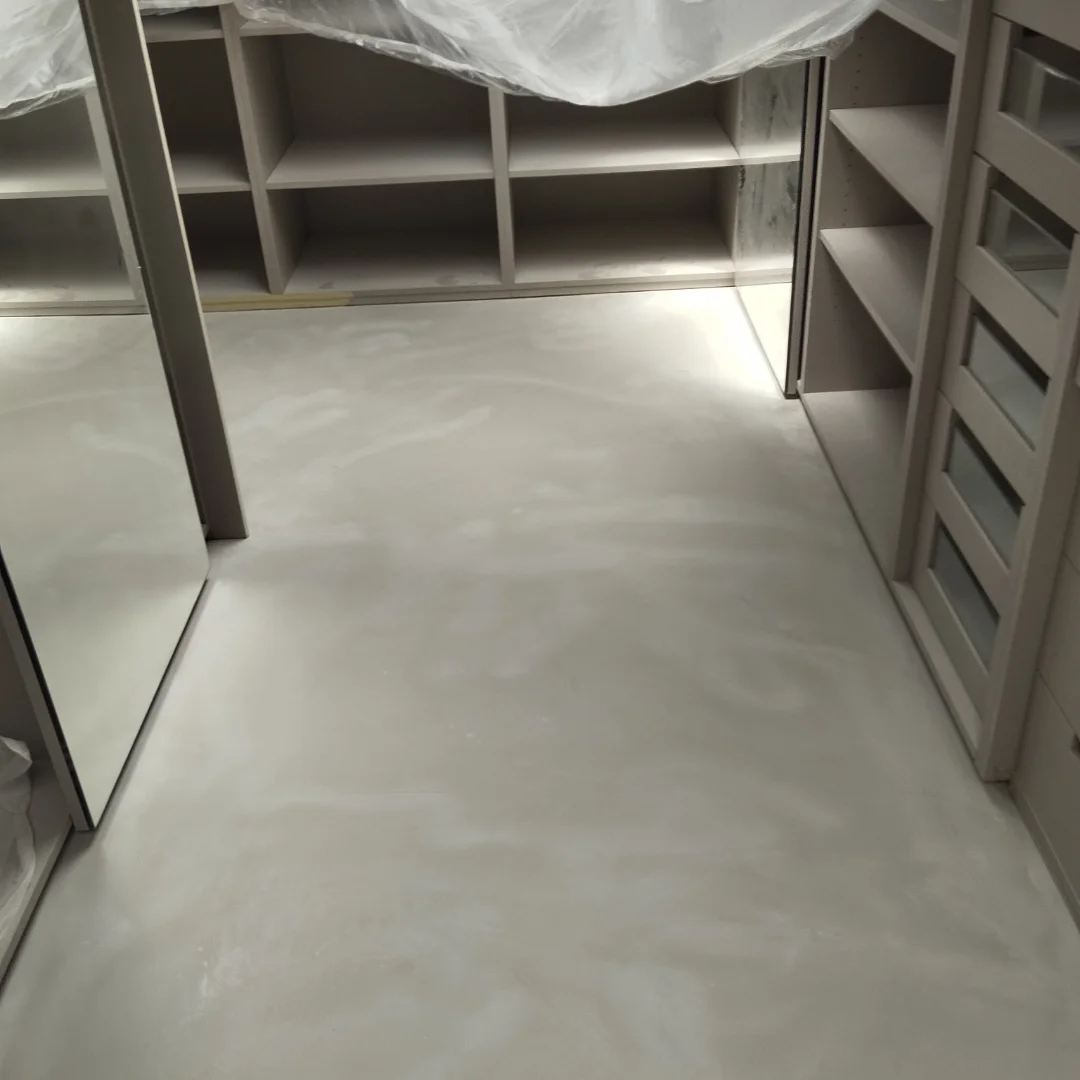 Quarto · Pavimento Contínuo